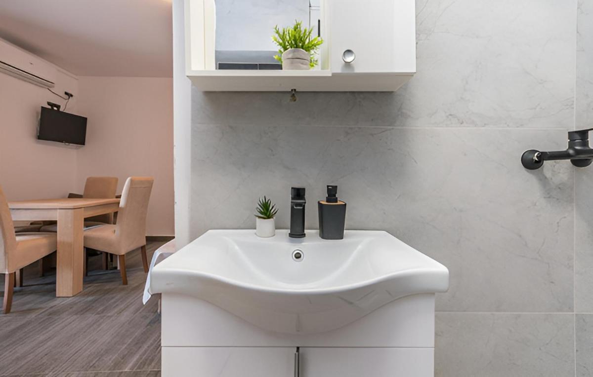 Vanja Apartament *