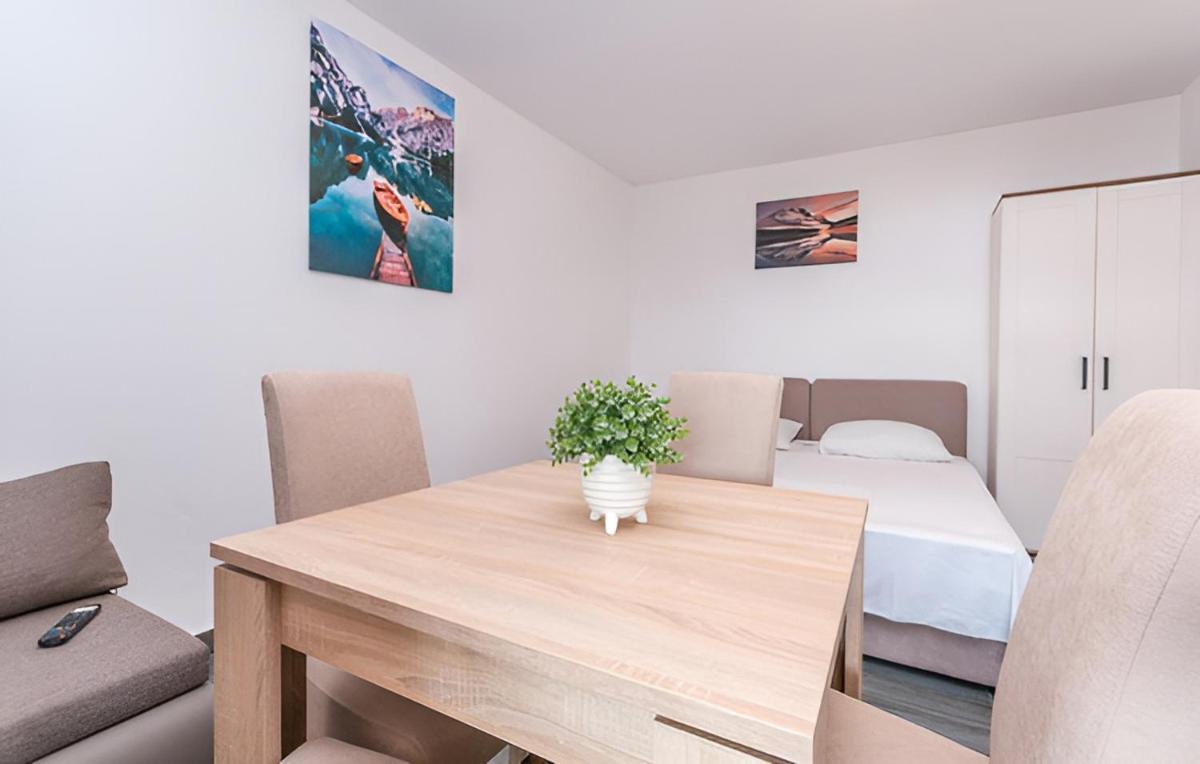 Vanja Apartment Drage